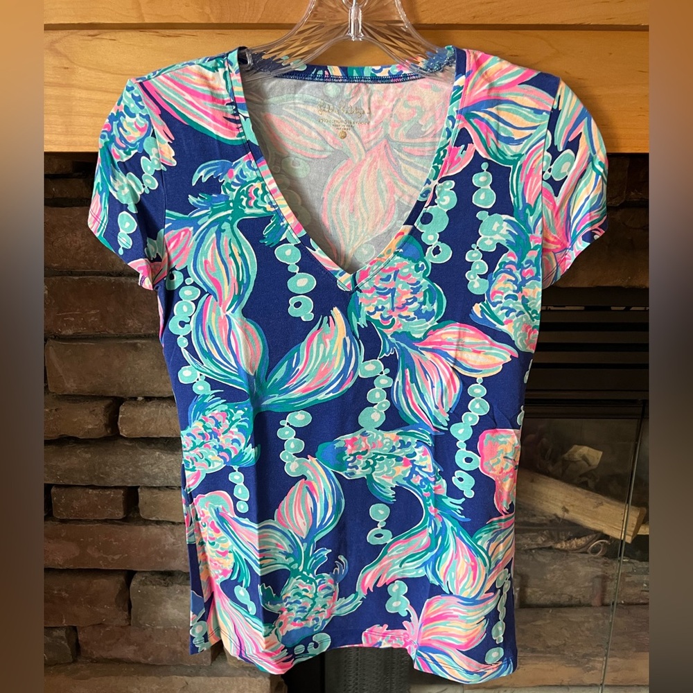 Lilly Pulitzer Michele V-Neck Tee.  Going Coastal Navy Blue Pink Mint Green XS